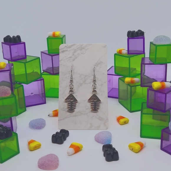 Fish bone earrings - Picture 1 of 1